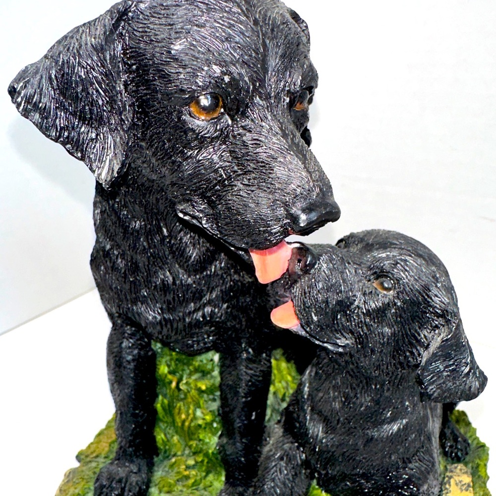 Young Incorporated Black Lab and Pup resin figurine. 8” Tall
